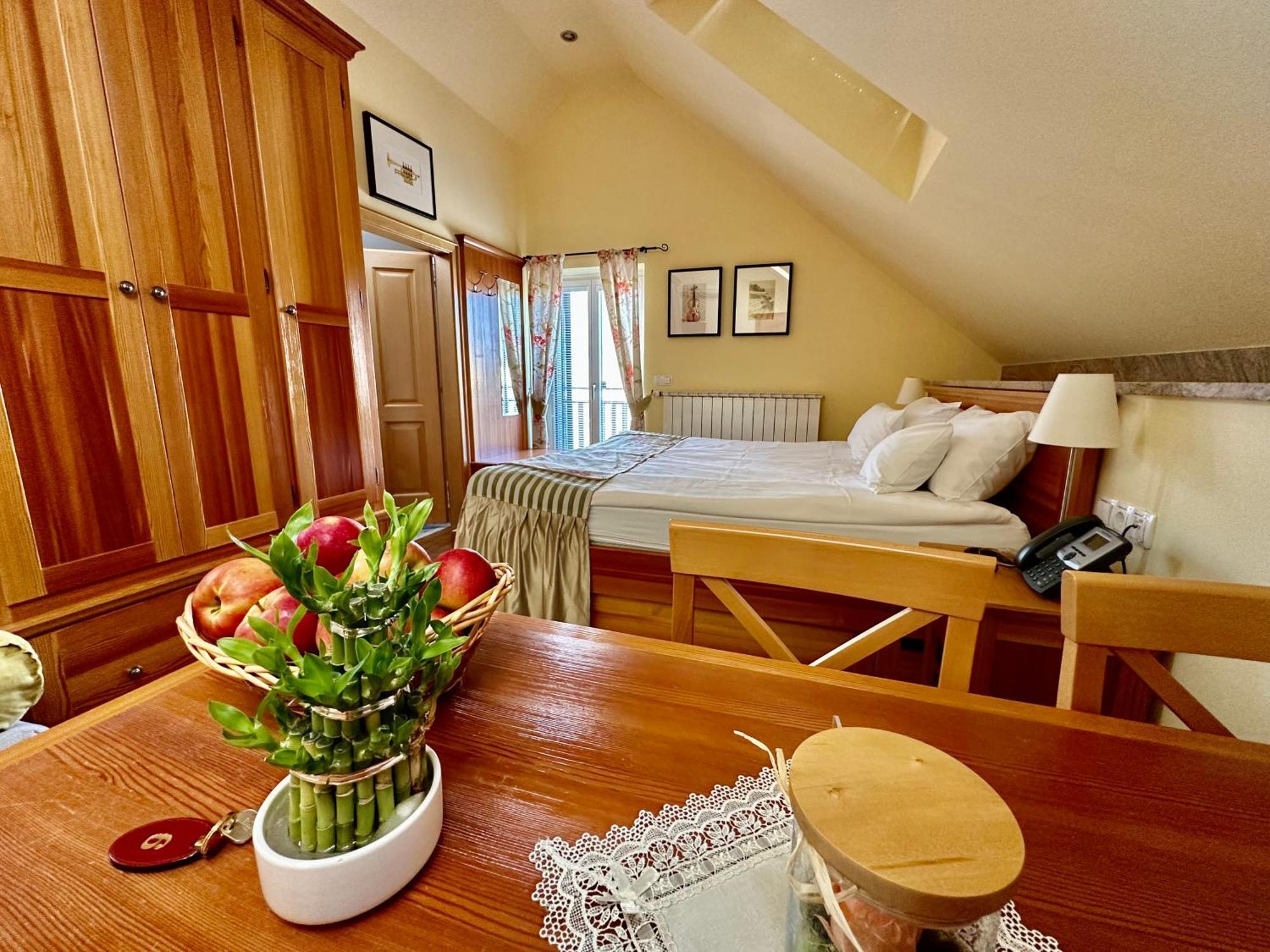 B&B Villa Angelina 로가스카슬라티나 외부 사진