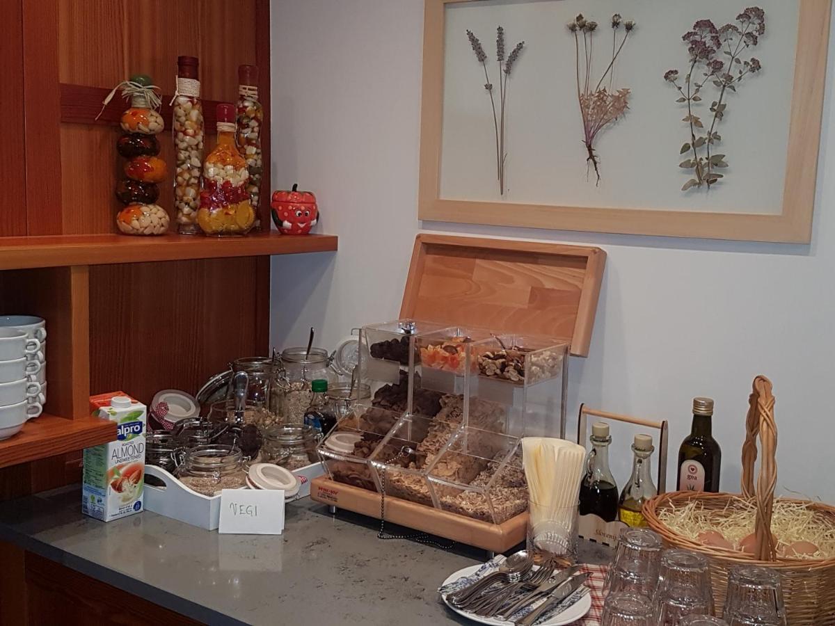 B&B Villa Angelina 로가스카슬라티나 외부 사진